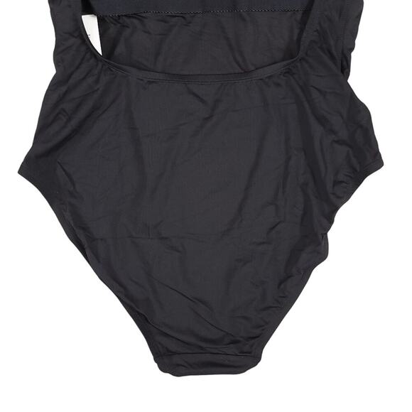 Andie The Tulum One Piece Swimsuit in Black - Picture 10 of 14